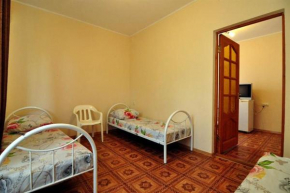 Guest House on Oktyabrskaya 19